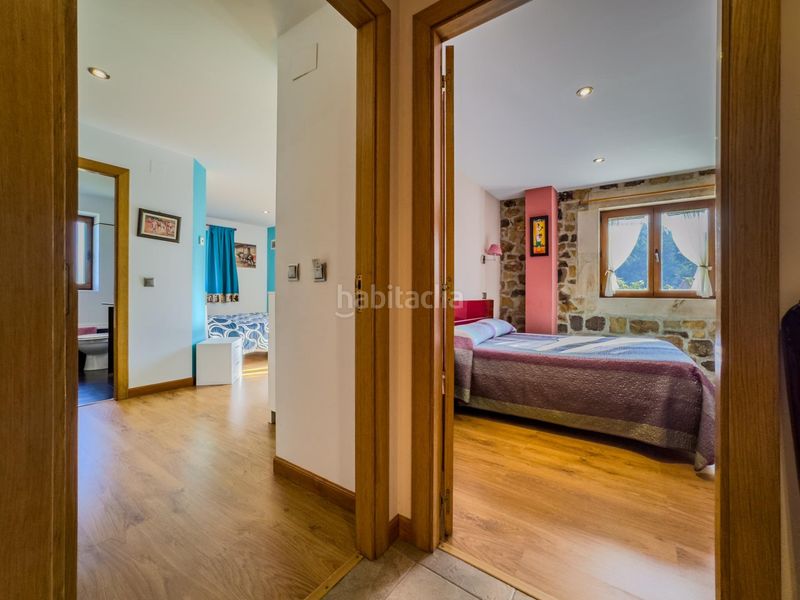Foto cb1b42e3-cb01-48ec-8fa6-74e77ff21431. Casa amb calefacció aparcament a Polanco