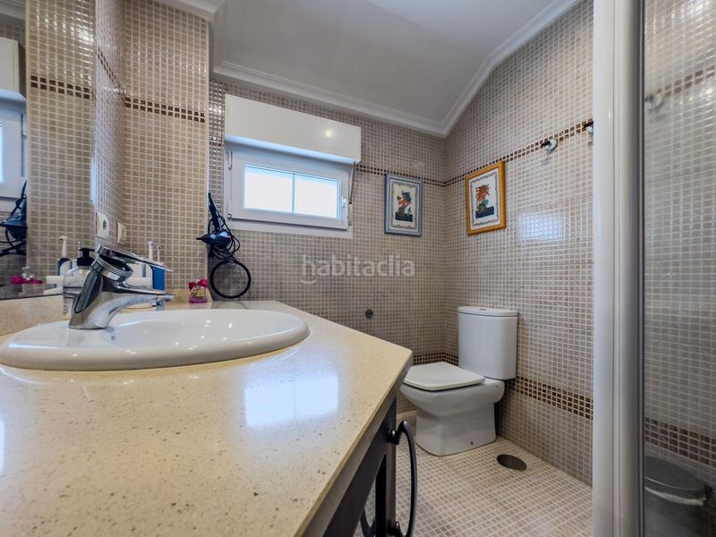 Foto a9797d60-72a4-4cf2-bd2c-74d6c4765e10. Casa amb calefacció aparcament a Igollo Camargo