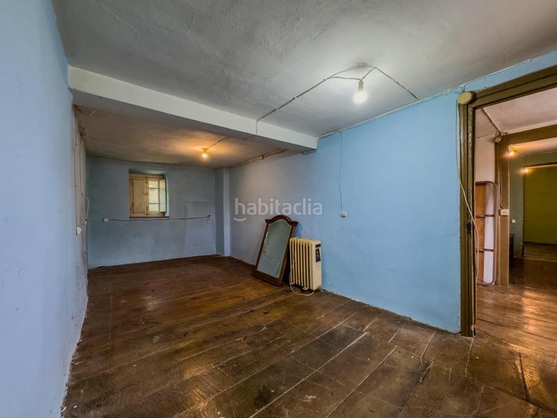 Foto 2b3cf2df-dfb8-4c2b-9aee-75ed6e0d9390. Casa adossada a Polaciones