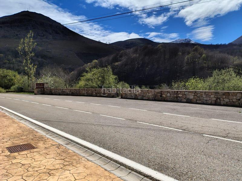 Foto 626a5d3a-989b-43e7-abad-62d193728049. Casa adossada a Polaciones