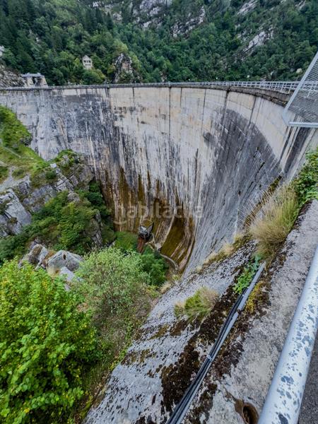 Foto 9ace5601-e1e1-42cf-bdf5-35d007398dfc. Casa adossada a Polaciones