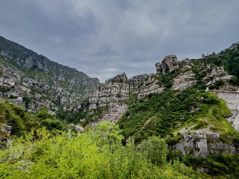 Foto 9c977e9e-a4b3-4453-92ca-16eb7d48c126. Casa adossada a Polaciones