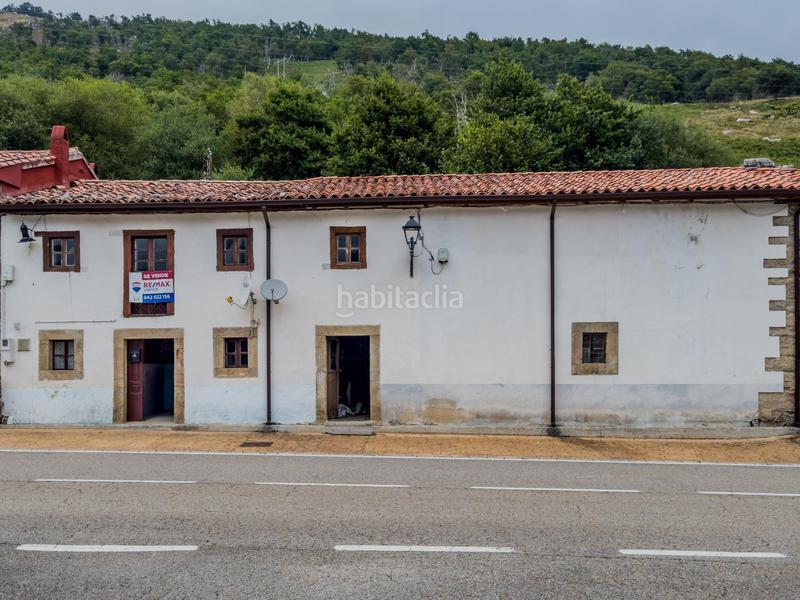 Foto a899fd94-5347-4aa9-8486-b33023ad33e4. Casa adossada a Polaciones