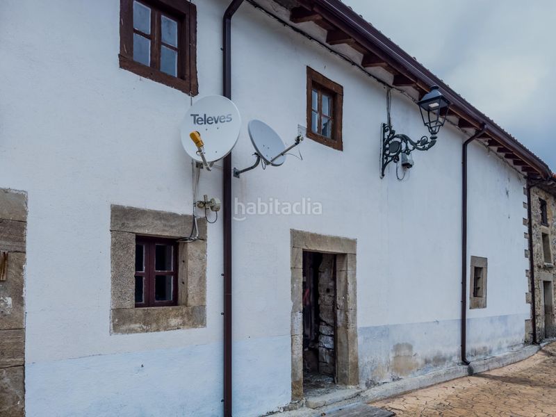 Foto df220f6a-7ce1-4374-a59e-6beb3478d387. Casa adossada a Polaciones