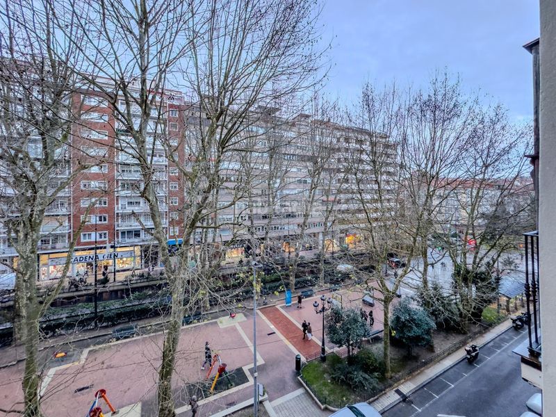 Foto 1f1f2a5b-e3e3-4a8f-b776-6010bee43503. Pis a Numancia - San Fernando Santander