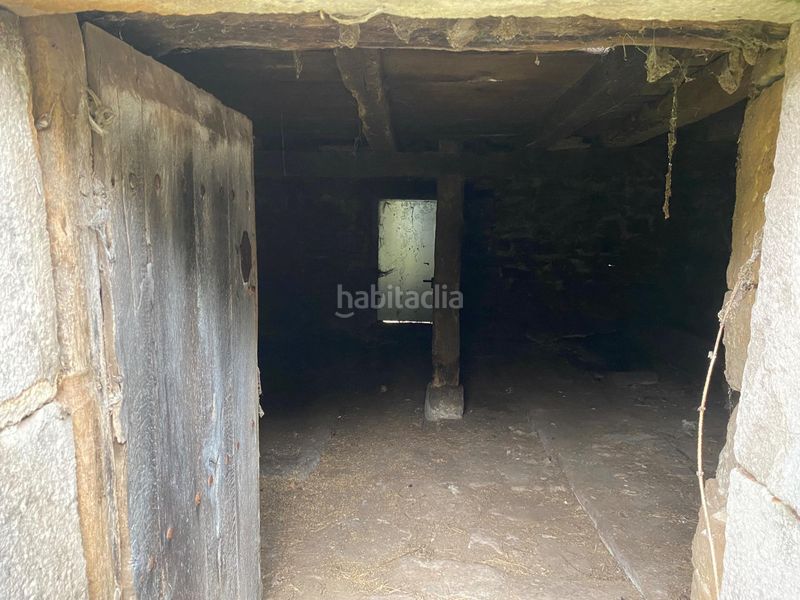 Foto a986c457-eb86-4b51-808b-8cf924ec80fd. Casa adossada a Vega de Pas
