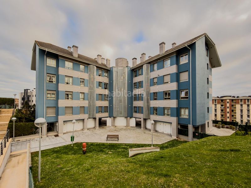 Foto 52c3413f-fa31-4bb6-88bc-f2d8de07d1b0. Pis amb aparcament a Valdenoja Santander