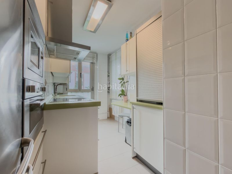 Foto 65ccc0b4-7893-48b4-beaf-b43cbfe11c7e. Pis amb aparcament a Valdenoja Santander