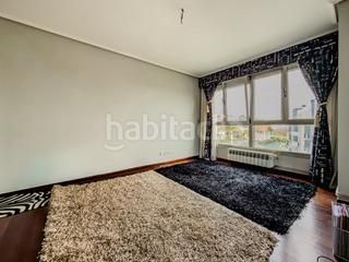 Foto a3f8746c-b2c8-44df-9992-e82bda9a5730. Pis amb calefacció aparcament a Valdenoja Santander