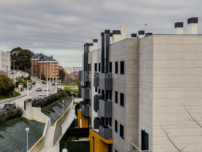 Foto b7d6146d-9c93-4884-b84e-b34a98b4dc75. Pis amb aparcament a Valdenoja Santander