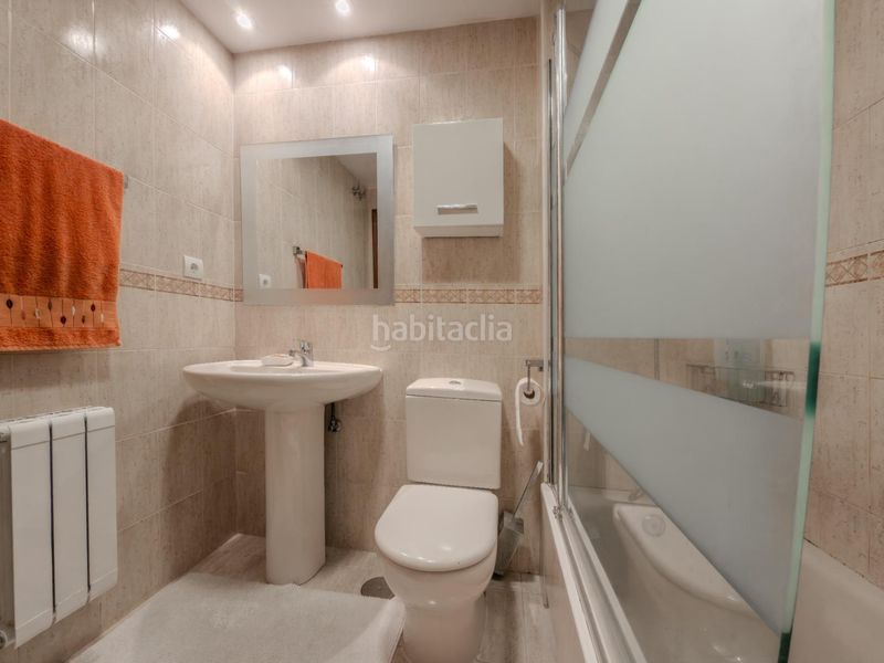 Foto ce3fb55a-fbbc-4ba5-ae2d-03eba6b523bb. Pis amb aparcament a Valdenoja Santander