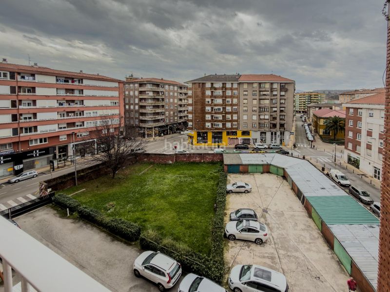 Foto 888a8b6b-a6ea-4811-8018-44b9b8a84dd7. Pis amb aparcament a El Parque - Zapatón Torrelavega