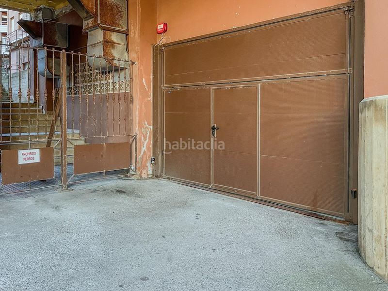 Foto 236c94df-f574-4557-ae76-bd43e594933b. Aparcament cotxe a Los Castros Santander