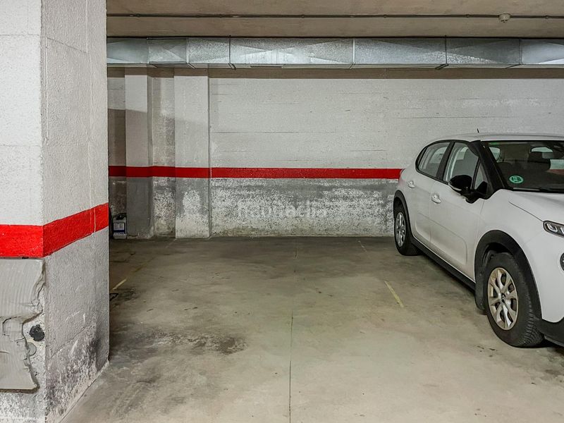 Foto 3f3e41a4-d4c1-48cf-8ed7-41f394ea34fd. Aparcament cotxe a Los Castros Santander