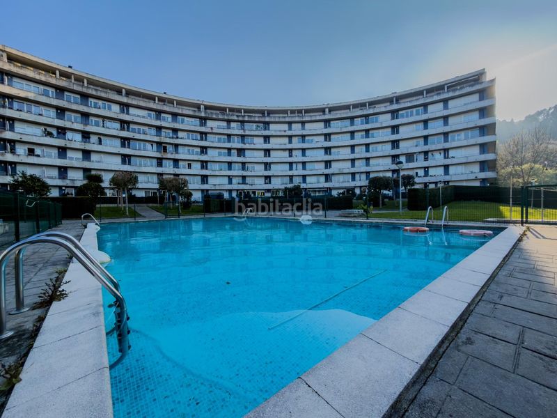 Foto 14e83959-a79f-4759-85d3-c5f9d9cc3661. Pis amb piscina a Centro Castro - Urdiales