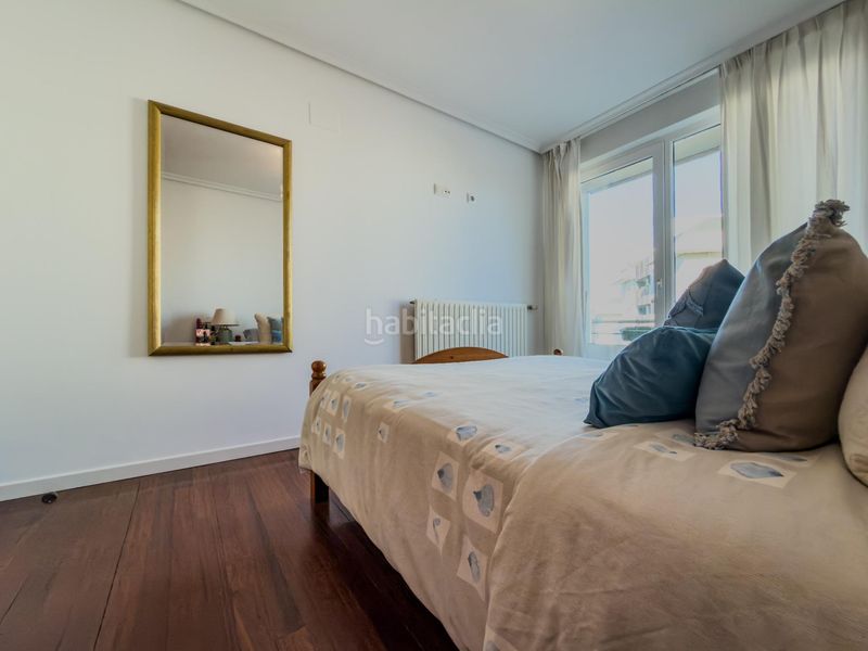 Foto 4e7aa99e-6785-409a-8183-969d9f986716. Pis amb piscina a Centro Castro - Urdiales