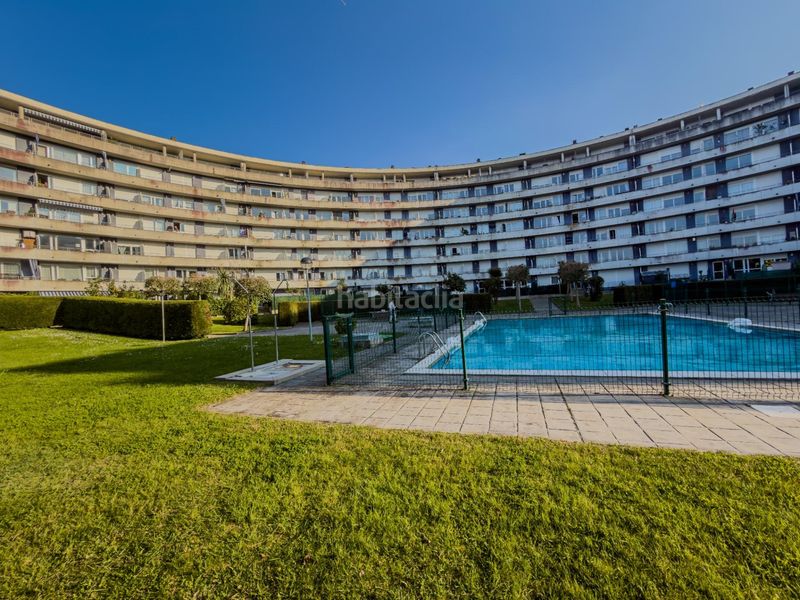 Foto b2bd0239-7be1-4ae8-81c7-8f876108855c. Pis amb piscina a Centro Castro - Urdiales