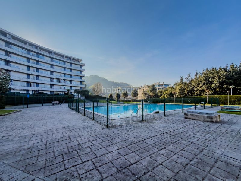 Foto ecf11541-17de-48e9-82b2-24c131df1e23. Pis amb piscina a Centro Castro - Urdiales