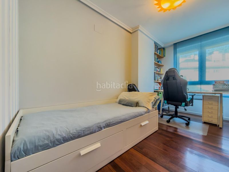 Foto f8fae4c3-f543-4b90-9698-a1bb6ee25f3f. Pis amb piscina a Centro Castro - Urdiales