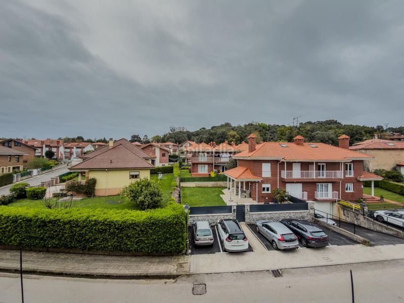 Foto a4d206a6-5754-4e30-aa79-5ae35492c436. Pis a Solares - Valdecilla Medio Cudeyo