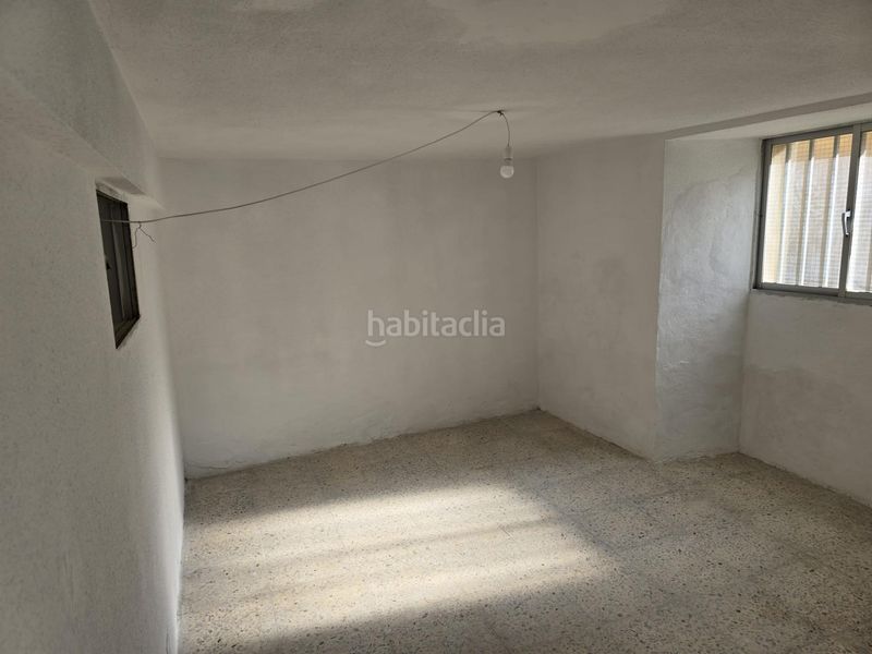 Foto 2b1e5076-95c1-4718-adf3-94833063acb8. Casa adossada a Valle de las Navas