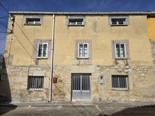 Casa adosada en Valle de las Navas. Casa para reformar en burgos   terreno opcional urbano 1145mts
