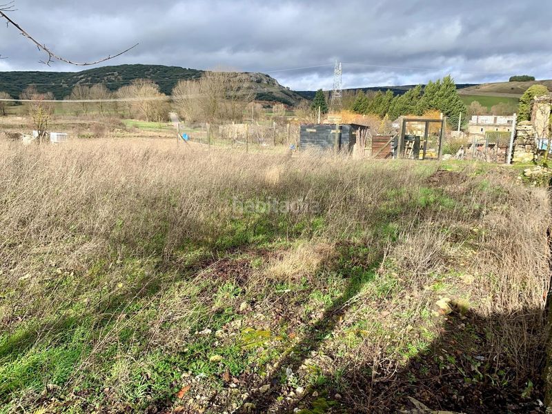 Foto c3b00c42-e105-42d4-b601-cff5369aabaf. Casa adossada a Valle de las Navas
