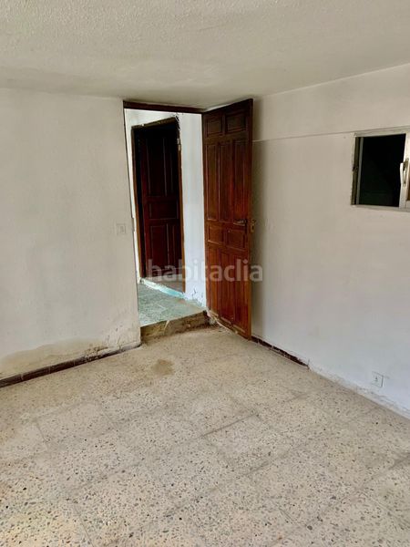 Foto dddb94bb-e80b-4e83-94ed-30f226ea6ab0. Casa adossada a Valle de las Navas