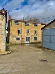 Reihenhaus in Valle de las Navas. Casa para reformar en burgos   terreno opcional urbano 1145mts