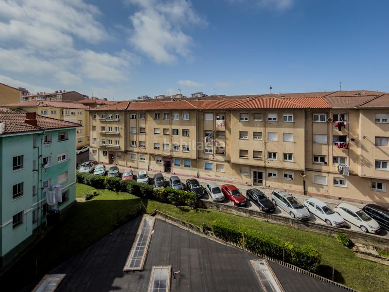 Foto 1483af10-6374-4d5f-94f6-ac5891da7afc. Pis a Cuatro Caminos Santander