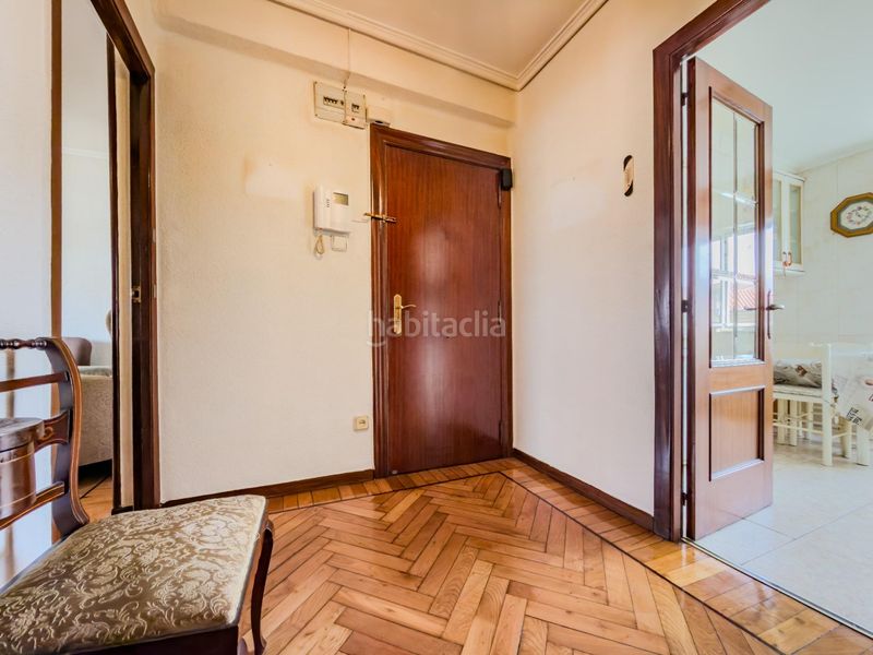 Foto 5c009a41-000f-4d0f-8de5-0e7f14ed78db. Pis a Cuatro Caminos Santander