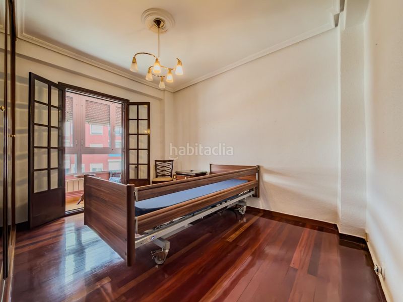 Foto 5ea7fea4-a416-4981-91a2-8dd8e2cc92ed. Pis a Cuatro Caminos Santander