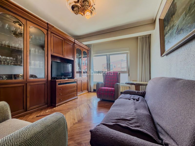 Foto f21d2bf4-958c-45fb-8d71-b99e21e29120. Pis a Cuatro Caminos Santander