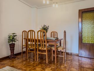 Ground floor  Avenida solvay. Piso a la venta de 2 habitaciones en torrelavega