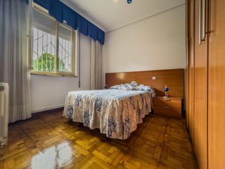 Planta baja  Avenida solvay. Piso a la venta de 2 habitaciones en torrelavega