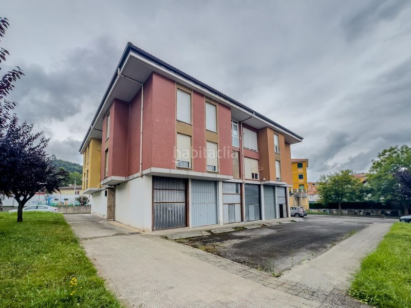 Foto d3633f23-124f-4af0-a978-81b9d6d5b75f. Planta baixa a Inmobiliaria - Barreda Torrelavega