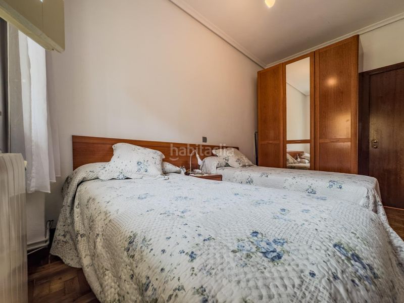 Foto d5d8d522-e3f9-443e-9d13-f8fa81eaea21. Planta baixa a Inmobiliaria - Barreda Torrelavega