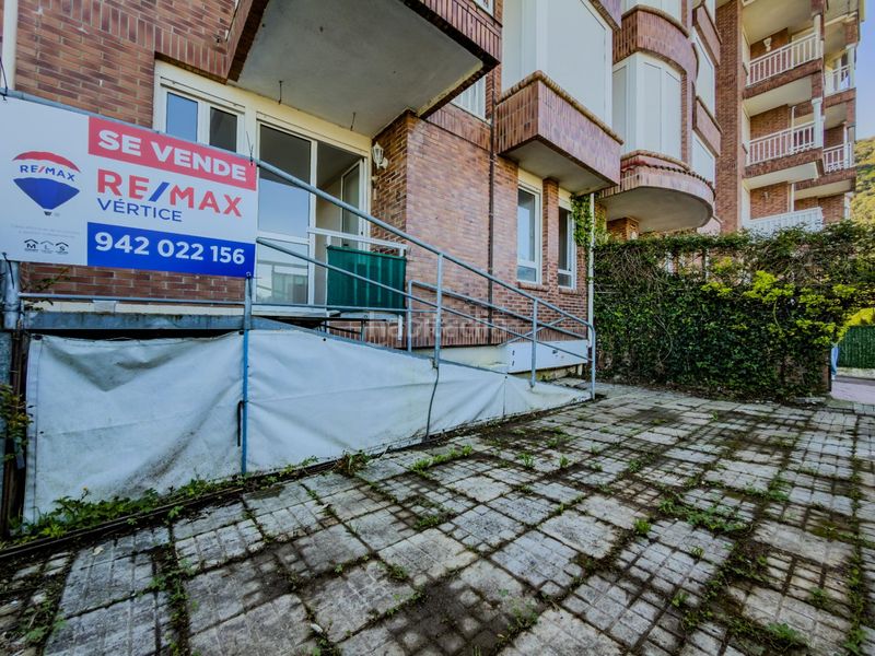 Foto 08ee8d29-28ff-47cd-9406-99166c5da697. Planta baixa amb calefacció aparcament piscina a Noja