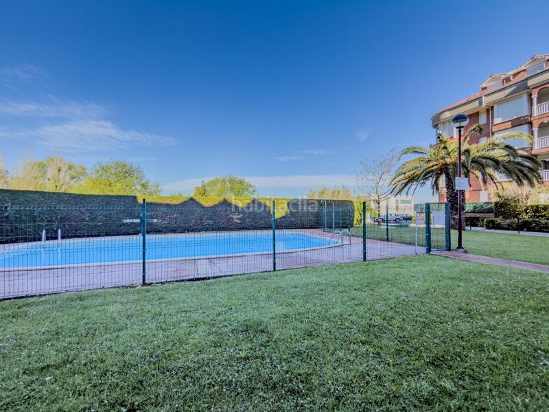 Foto 15d94637-dc51-4350-a274-20298dda7d4b. Planta baixa amb calefacció aparcament piscina a Noja
