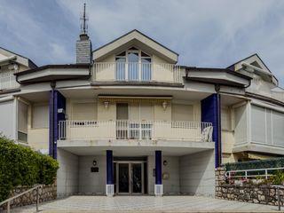 Pis  Ria de cubas. Piso en somo  calle ría cubas