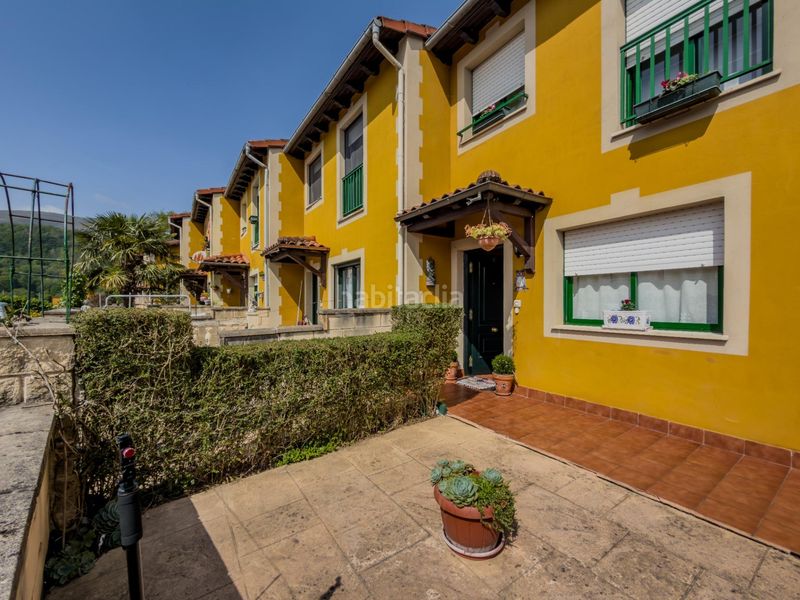 Foto 0a390dcc-1900-4035-b74d-eaf3e7f5806b. Towny house with heating parking in Villafufre