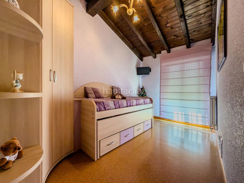 Foto d3767e57-f274-41f7-aa88-ea741a64f178. Towny house with heating parking in Villafufre