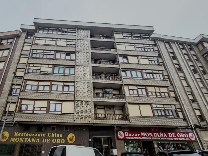Foto e16404e1-1a7c-468e-a06c-ce67fd241369. Pis a Muriedas Camargo