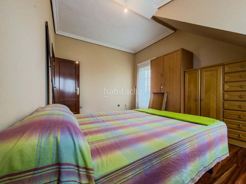 Foto bda09258-1333-44b3-a733-0c7d364f5f5f. Xalet amb calefacció aparcament piscina a Alisal - San Román Santander