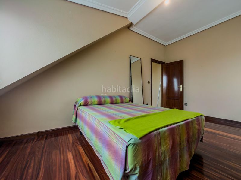 Foto fccb0157-d0d4-474e-a980-a99a72909a7e. Xalet amb calefacció aparcament piscina a Alisal - San Román Santander