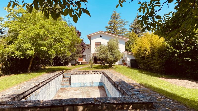 Foto 016bc2f8-2568-47c1-8a92-07c8c05c74e0. Xalet amb aparcament piscina a Valle de Mena