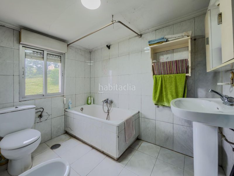 Foto 0ac6334e-1114-4f29-839d-c43713424e5f. Casa amb aparcament a Entrambasaguas