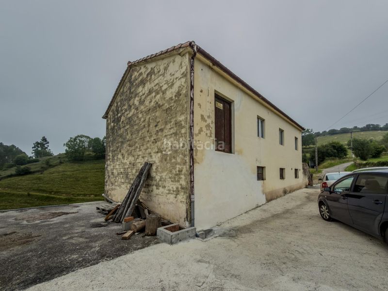 Foto fee74e8e-b826-4b6e-8db6-c95f065b5357. Casa amb aparcament a Entrambasaguas
