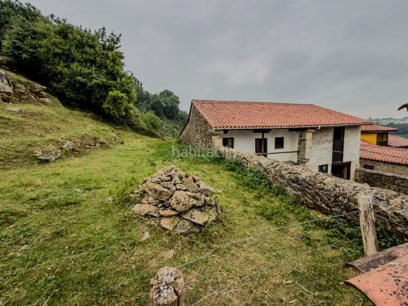Foto 88c2bd19-958d-4454-8ce8-55115c5c3bb1. Casa amb aparcament a Alfoz de Lloredo