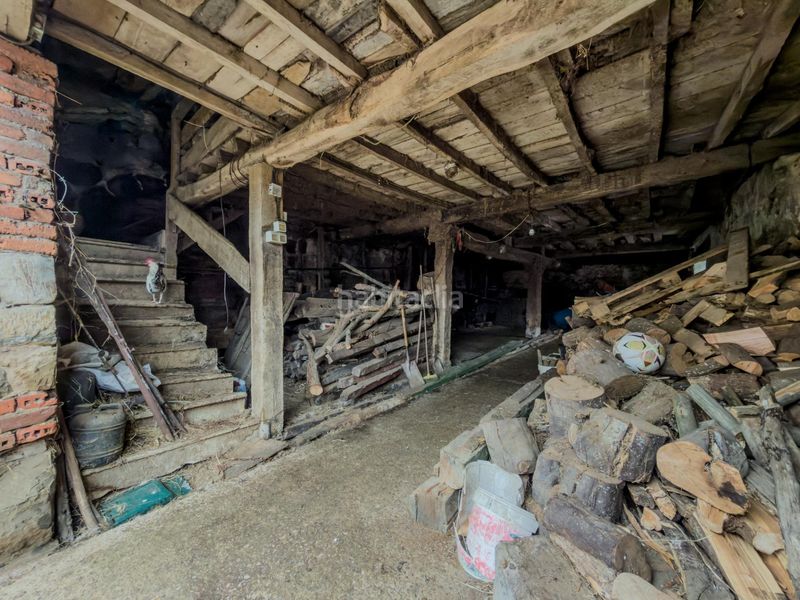 Foto a8ea9a20-2bcd-45b2-a83e-b802c7b77c4e. Casa amb aparcament a Alfoz de Lloredo